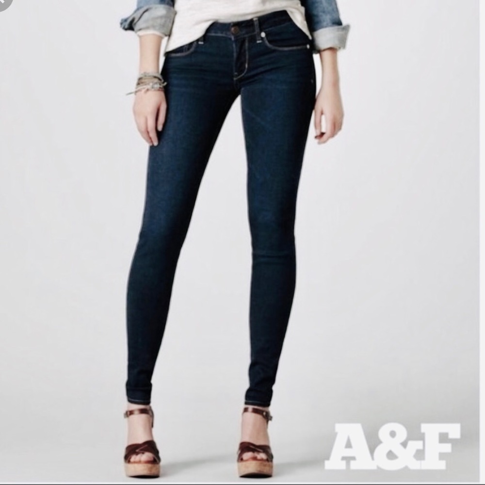Ambercrombie & Fitch Erin Skinny Jeans- Dark Wash